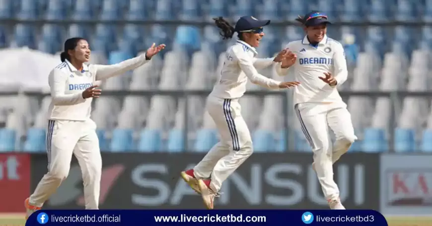 Australia dig in but India are in good position to win the women's Test